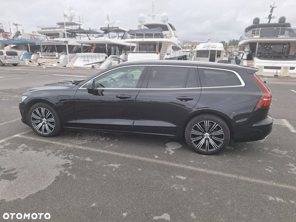 Volvo V60 T8 AWD Plug-In Hybrid Inscription - 2