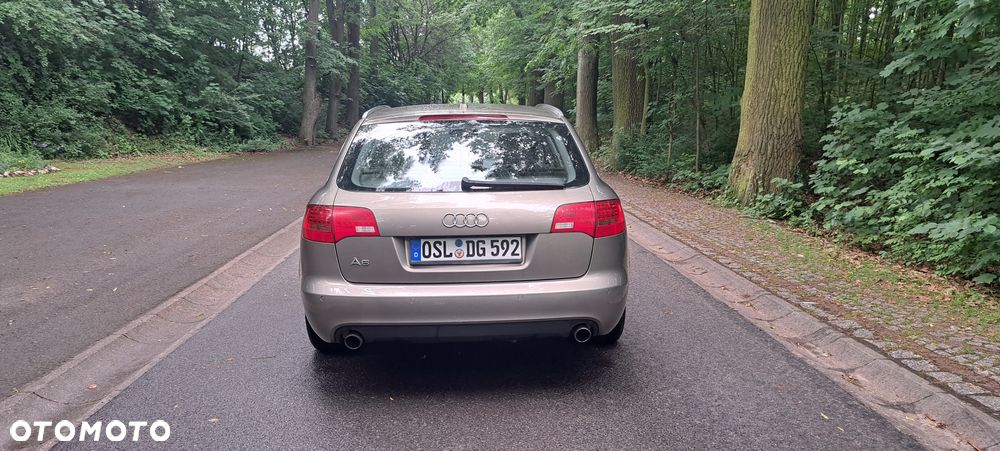 Audi A6 Avant 2.4 - 8