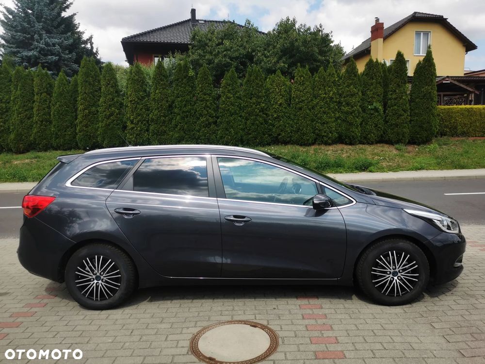 Kia Ceed 1.6 GDI Dream-Team Edition - 7