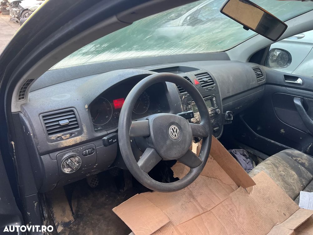 Dezmembrez VW Volkswagen Golf 5 albastru 2.0 SDI cod BDK 55KW LA5G - 9