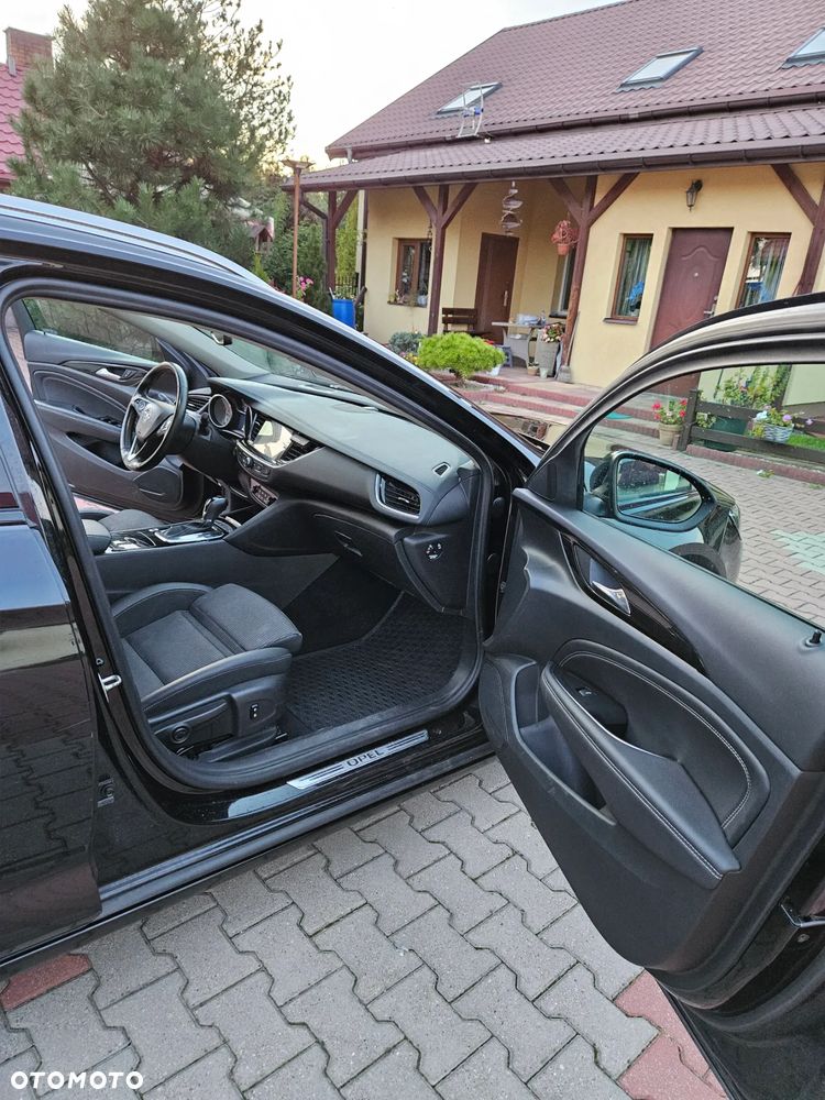 Opel Insignia 1.5 T Innovation S&S - 10