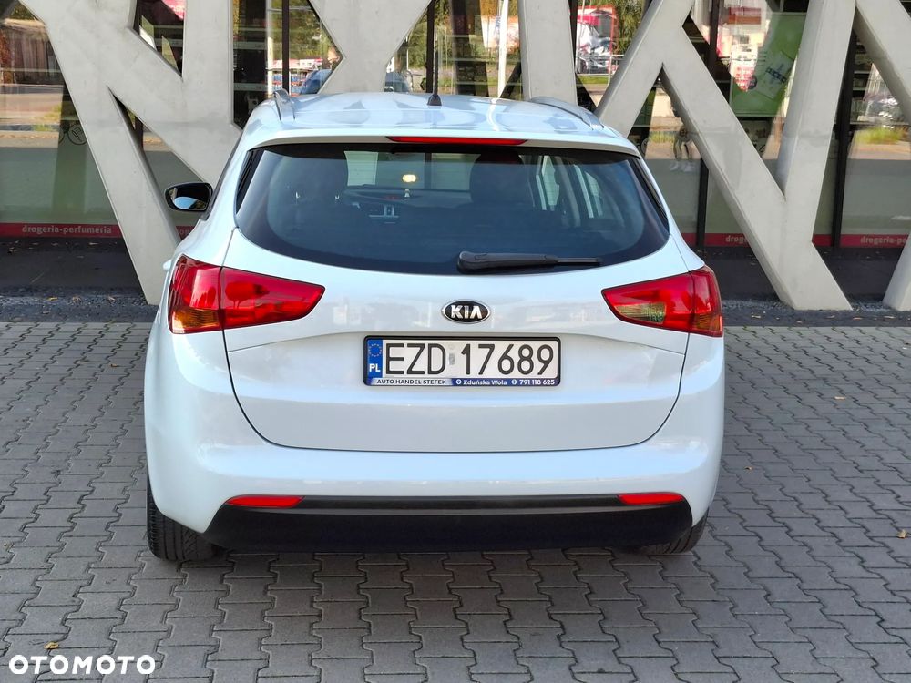 Kia Ceed 1.4 CVVT Dream Team Edition - 10