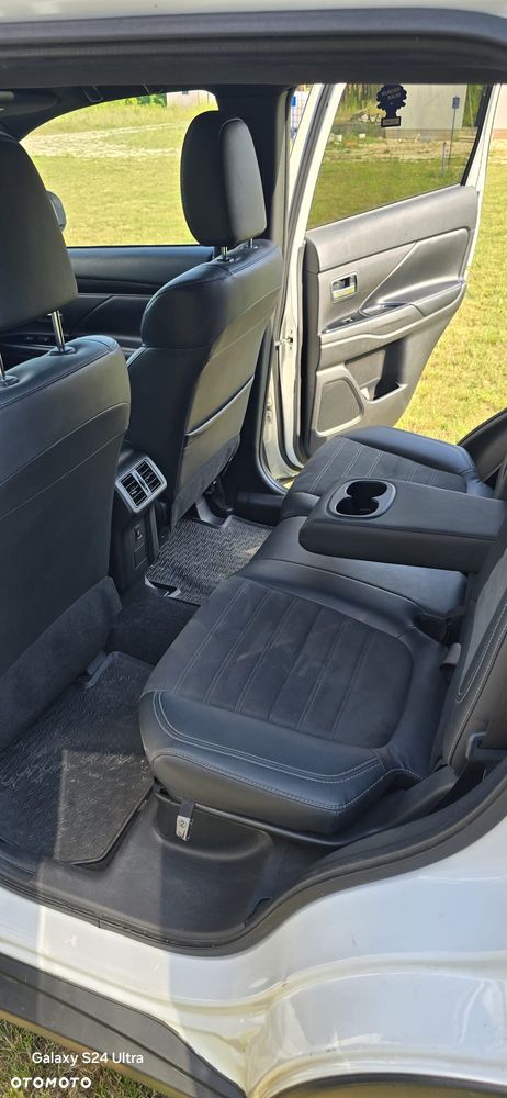 Mitsubishi Outlander - 19