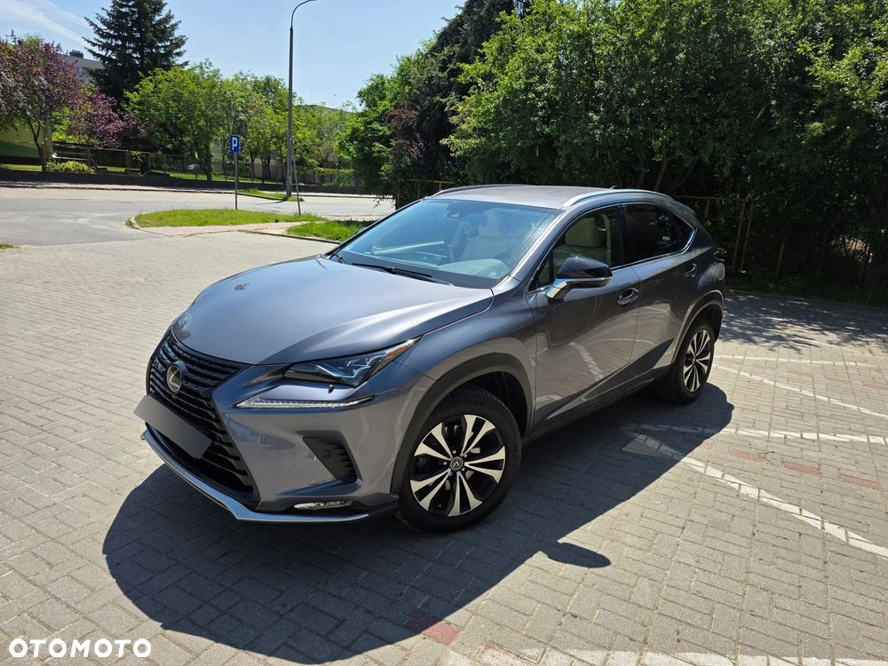 Lexus NX 300 F Impression AWD - 3