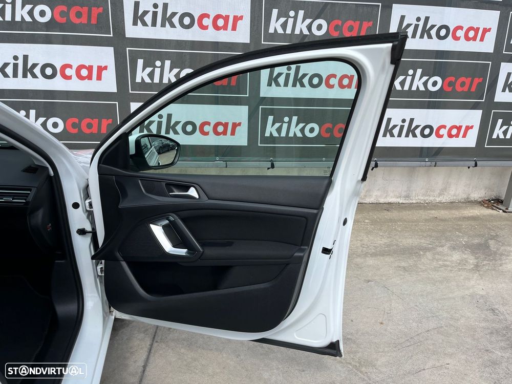 Peugeot 308 SW 1.2 PureTech Allure - 48
