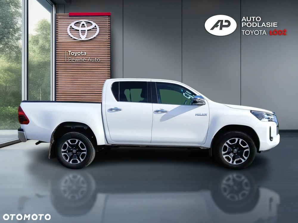 Toyota Hilux 2.8 D-4D Double Cab SR5 4x4 - 11