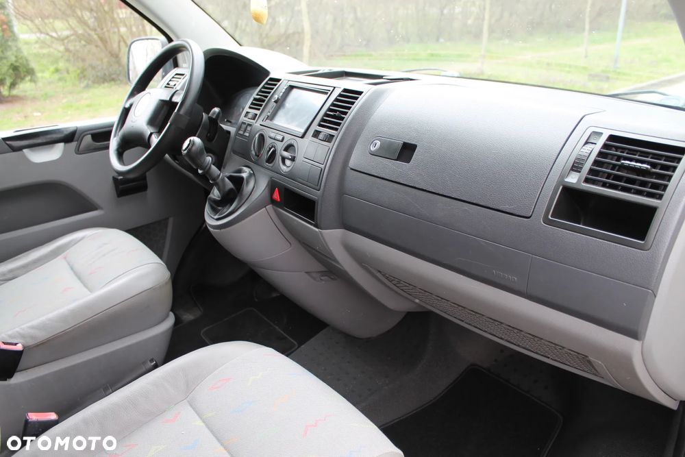 Volkswagen Transporter - 16