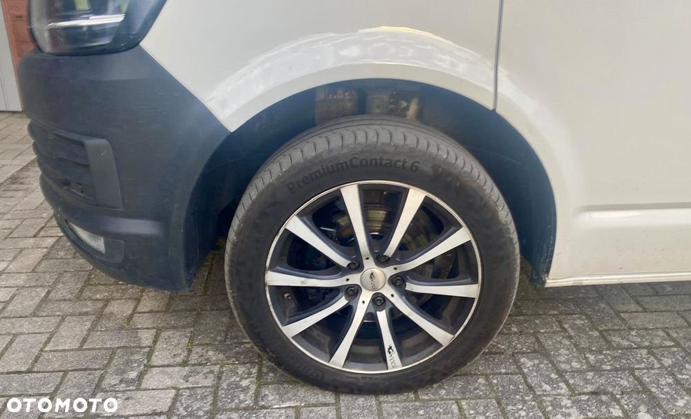 Volkswagen Transporter Kombi L1H1 4Motion - 9