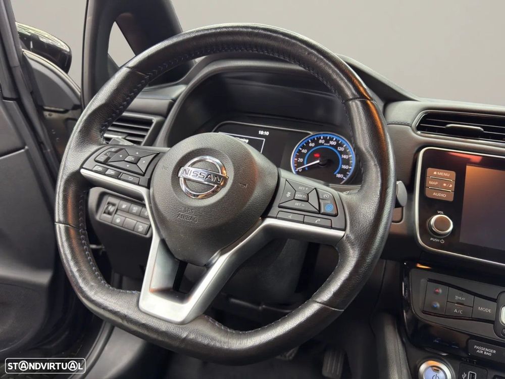Nissan Leaf 40 kWh N-Connecta - 19