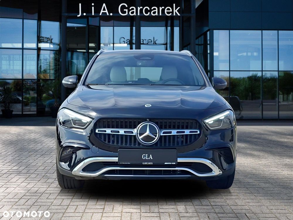 Mercedes-Benz GLA 200 Progressive - 8