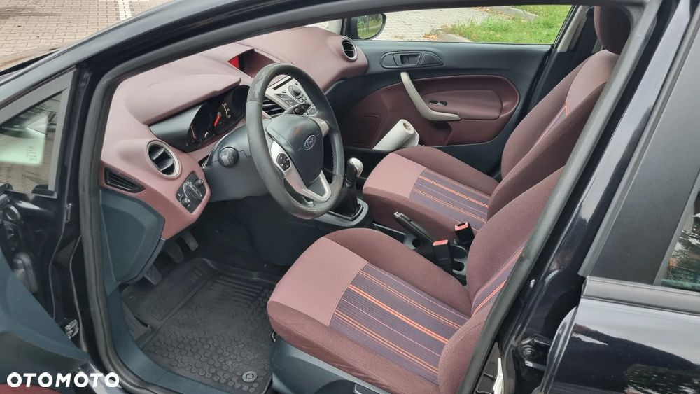 Ford Fiesta 2009 photo 5