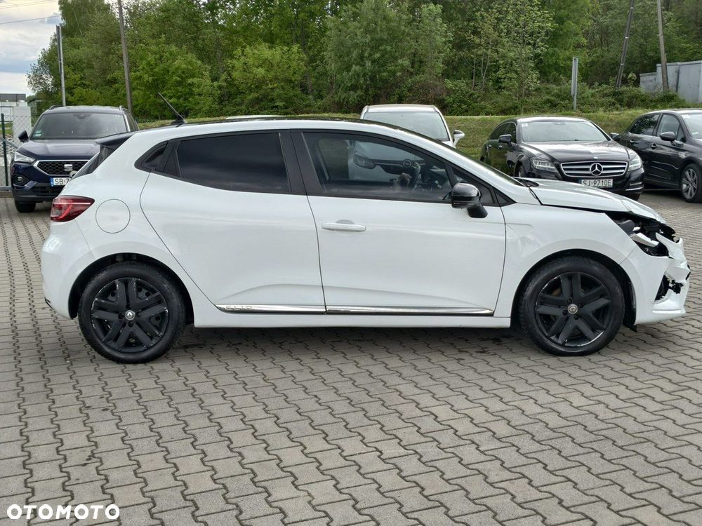 Renault Clio - 8