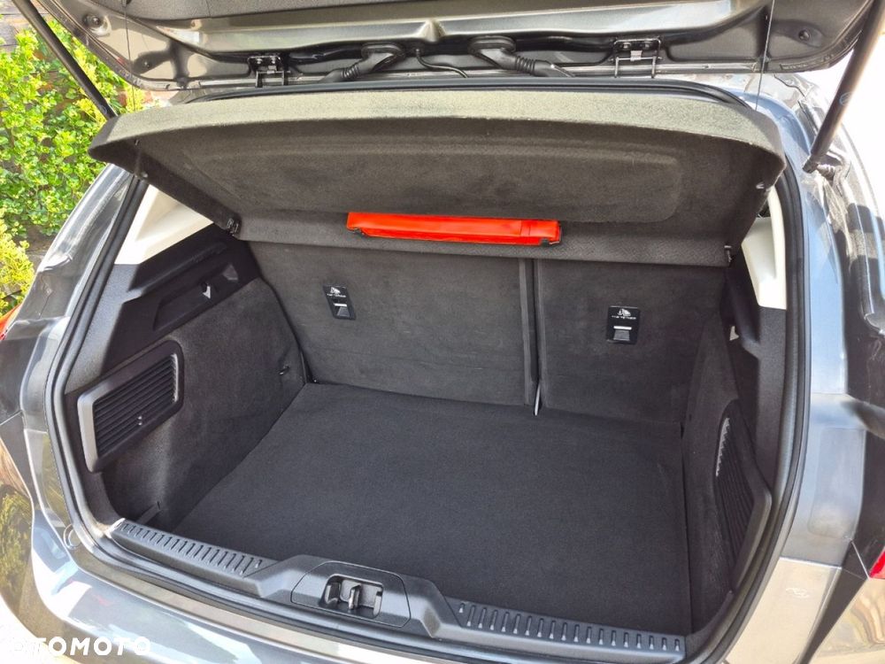 Ford Focus - 40