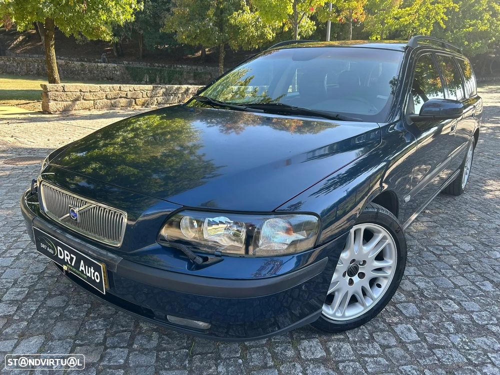 Volvo V70 2.0 T Nivel 3 - 28