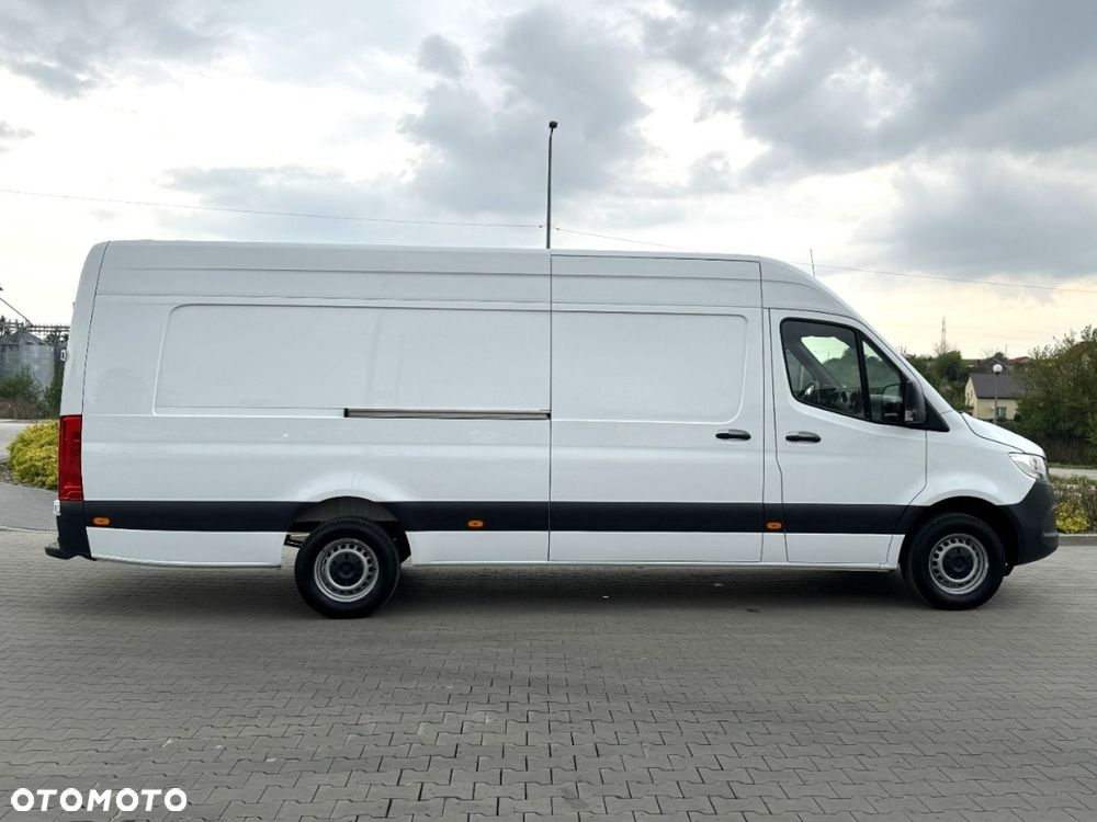 Mercedes-Benz Sprinter - 22