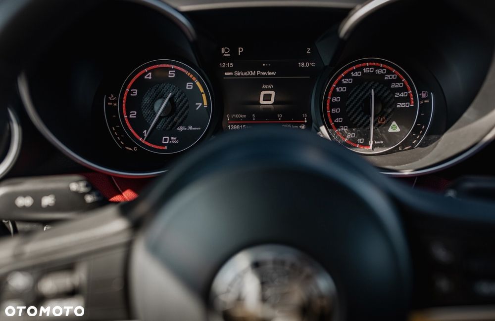 Alfa Romeo Giulia - 14