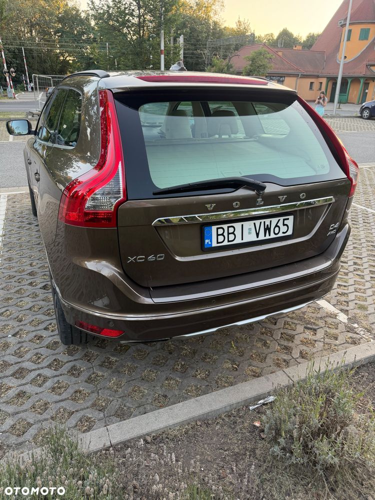 Volvo XC 60 2.4D AWD Kinetic - 10
