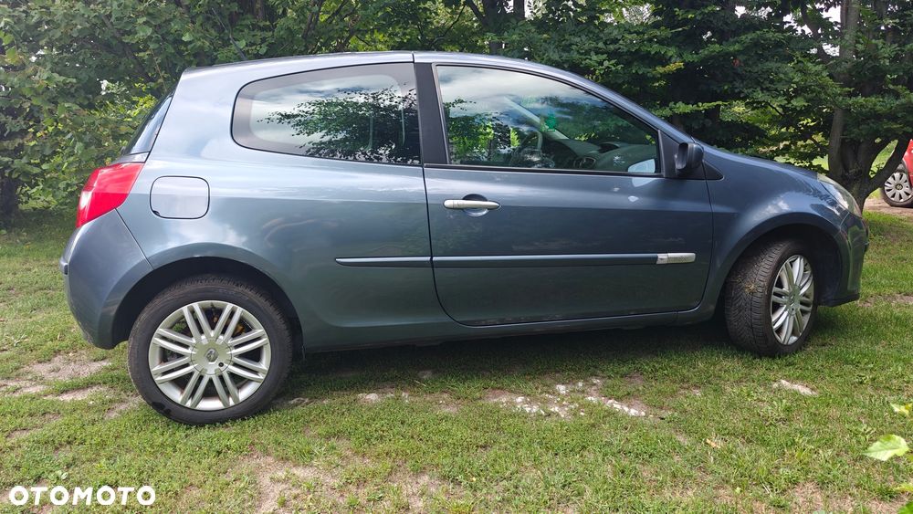 Renault Clio - 5