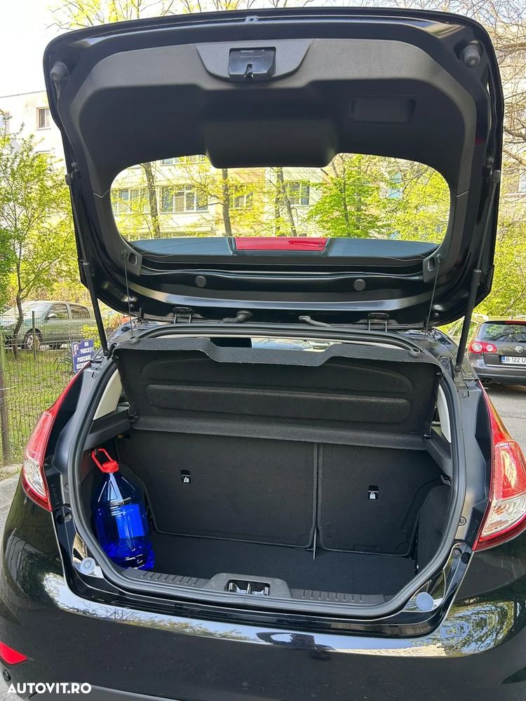 Ford Fiesta 1.5 TDCi Titanium - 8