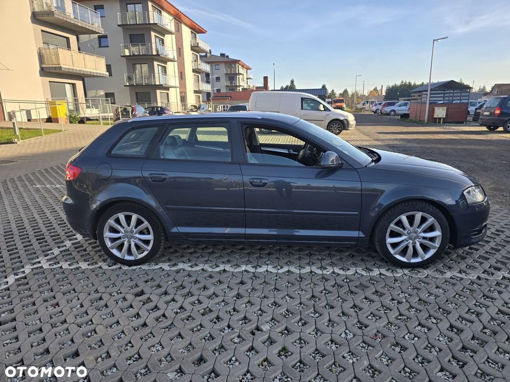 Audi A3 Sportback - 6