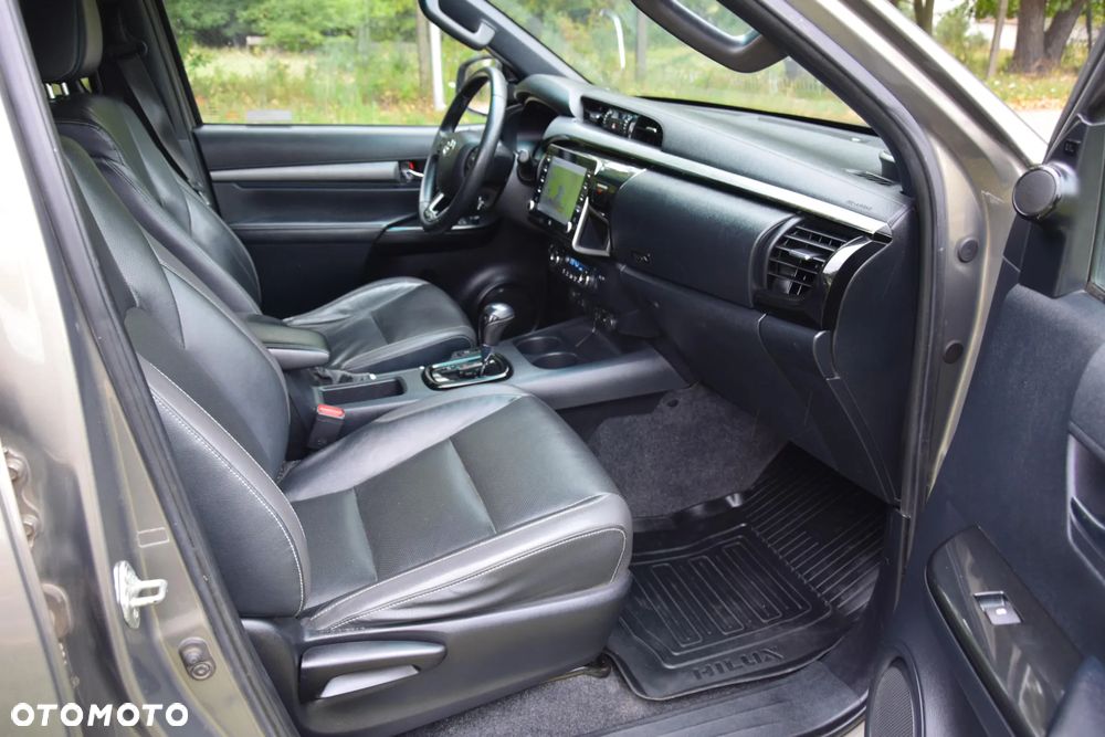 Toyota Hilux 2.8 D-4D Double Cab Invincible 4x4 - 7