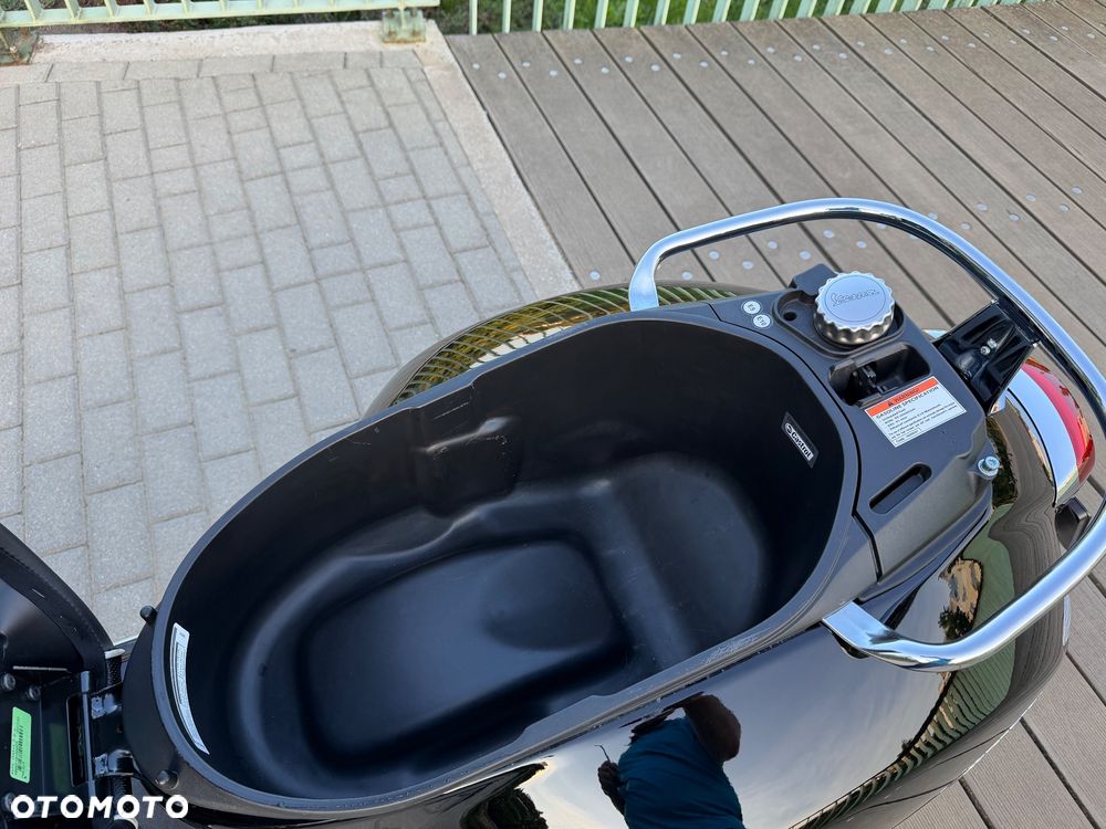 Vespa GTS - 17