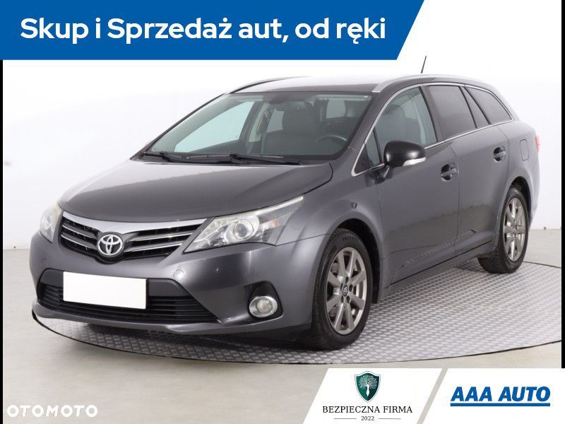 Toyota Avensis - 2