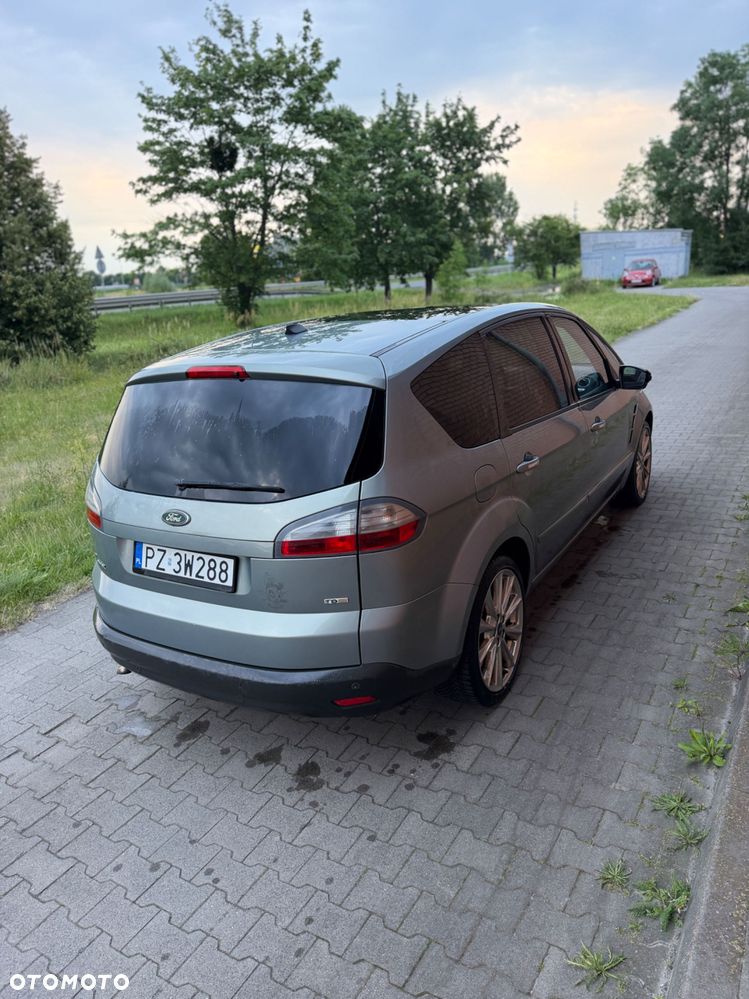 Ford S-Max - 4