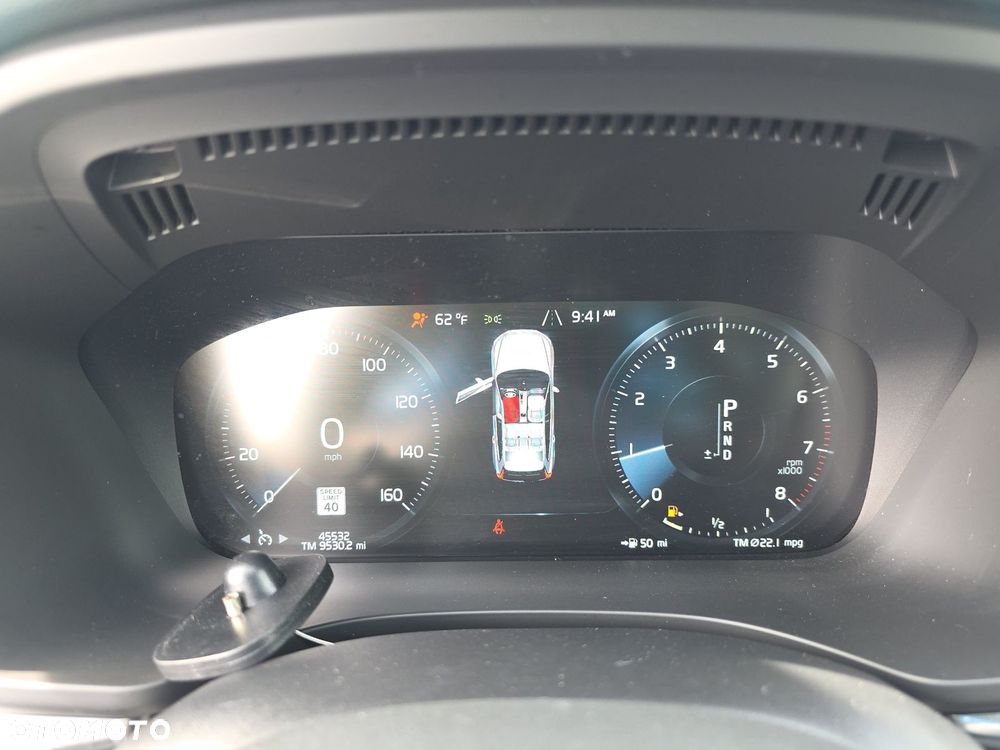 Volvo XC 60 T6 AWD Geartronic Momentum - 9