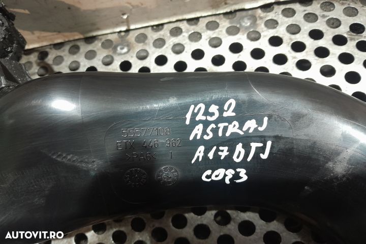 Tubulatura admisie aer 55577108 55577108 Opel Astra J [2009 - 2012] S - 2