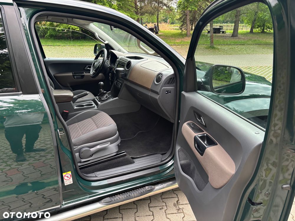 Volkswagen Amarok - 22