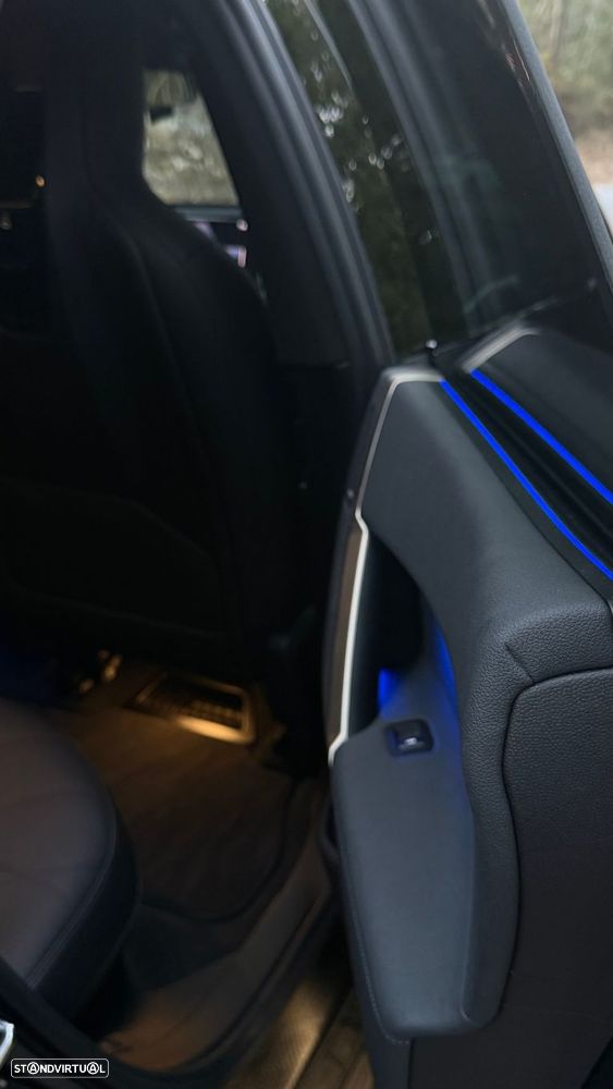 BMW iX xDrive 40 Pack Desportivo - 27