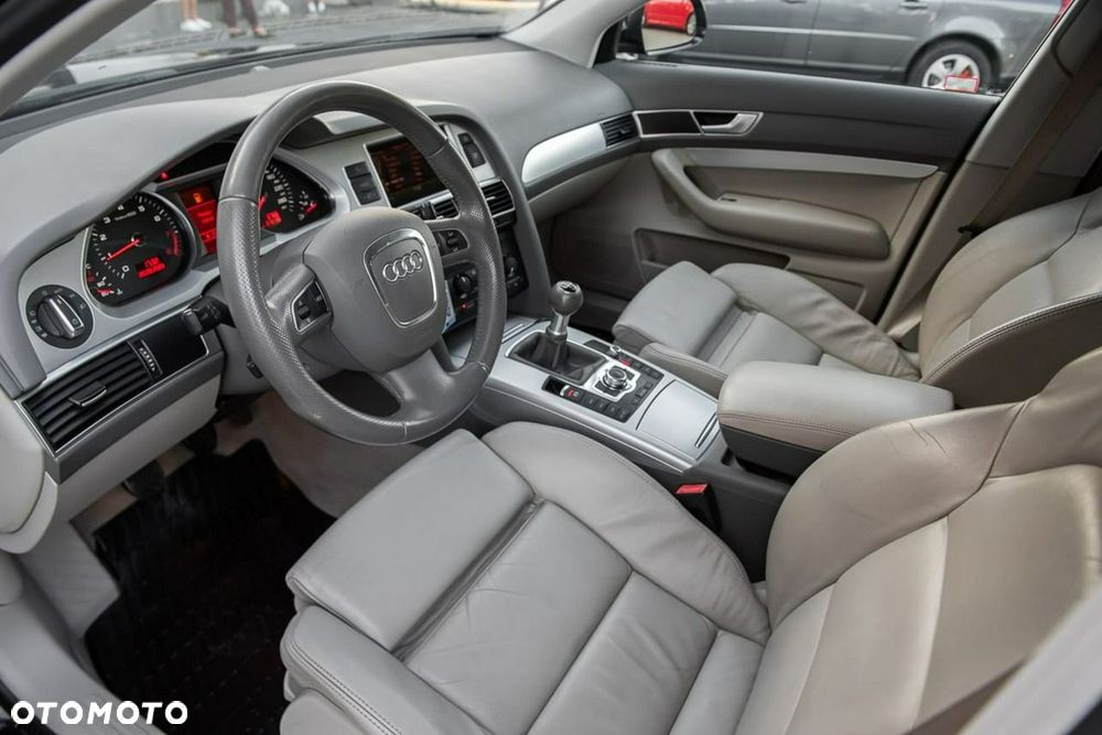 Audi A6 Avant - 16