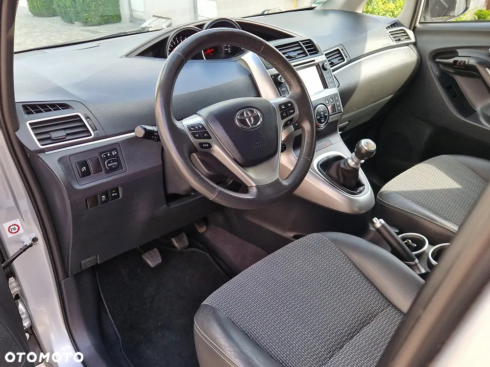 Toyota Verso 1.8 7-Sitzer Executive - 8