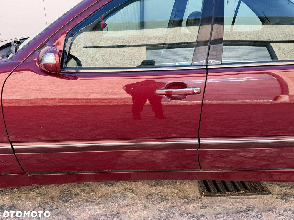 Mercedes-Benz Klasa E - 9