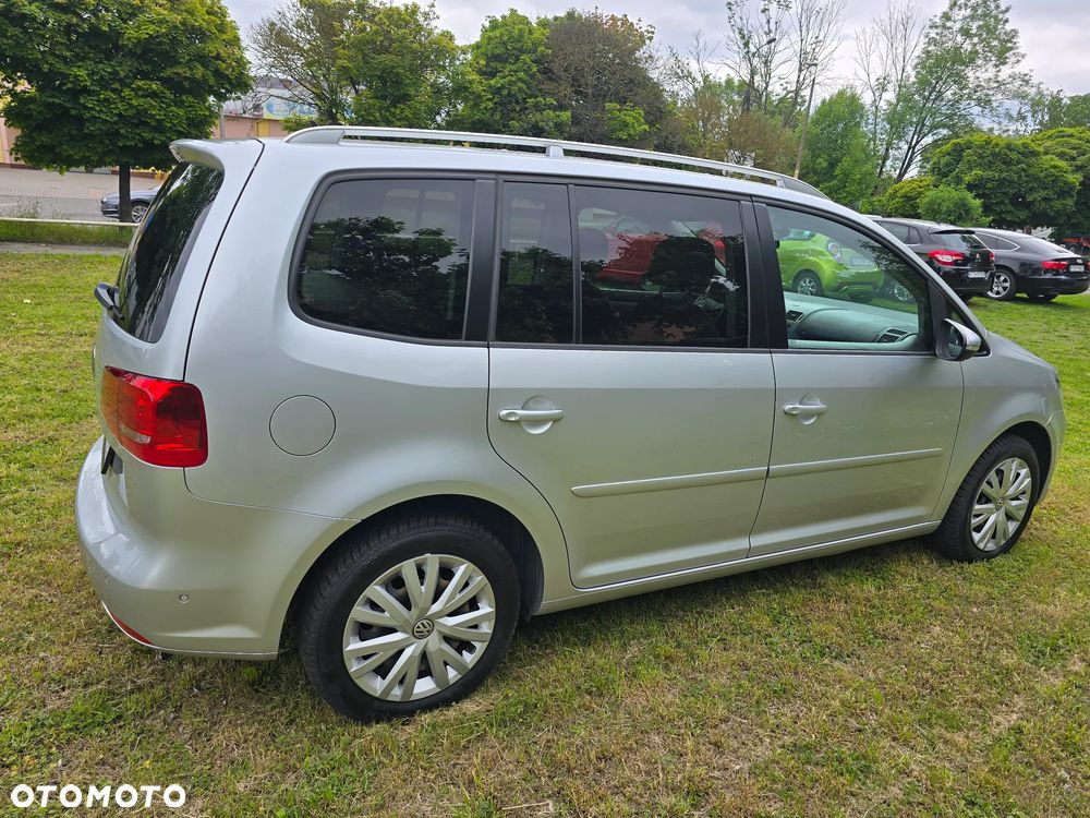 Volkswagen Touran 2.0 TDI Highline - 5