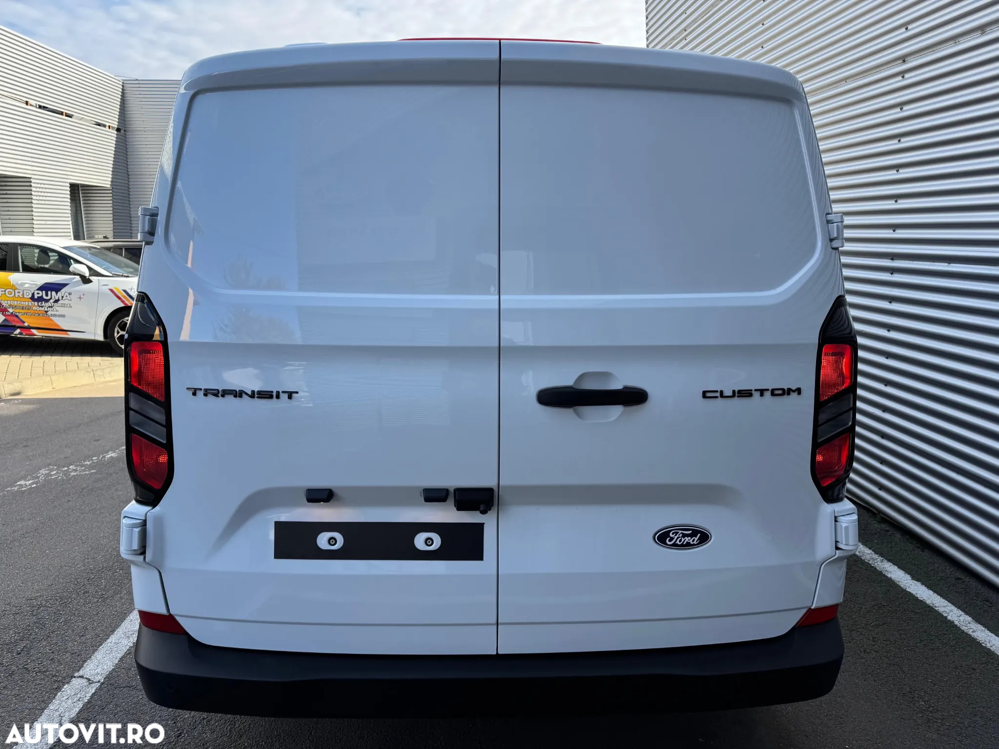 Ford Transit Custom - 16