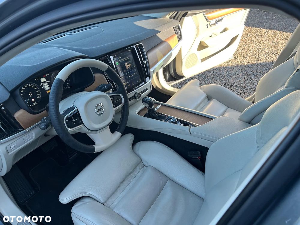 Volvo V90 D4 AWD Geartronic Inscription - 3