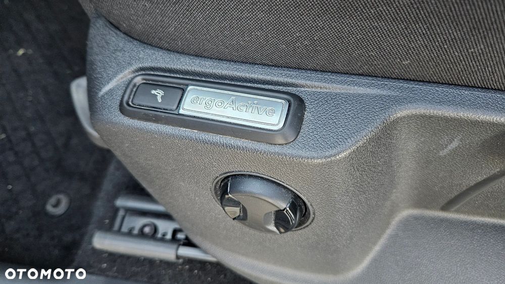 Volkswagen Tiguan - 16