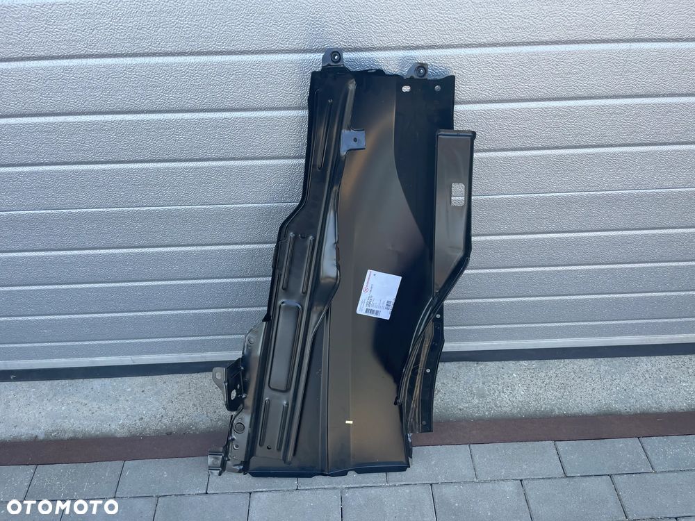 BŁOTNIK PRZEDNI LEWY IVECO DAILY IV  2014-- NOWY - 3