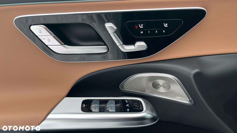 Mercedes-Benz Klasa E - 15