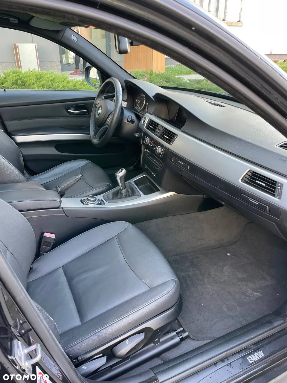 BMW Seria 3 320d DPF Touring - 15