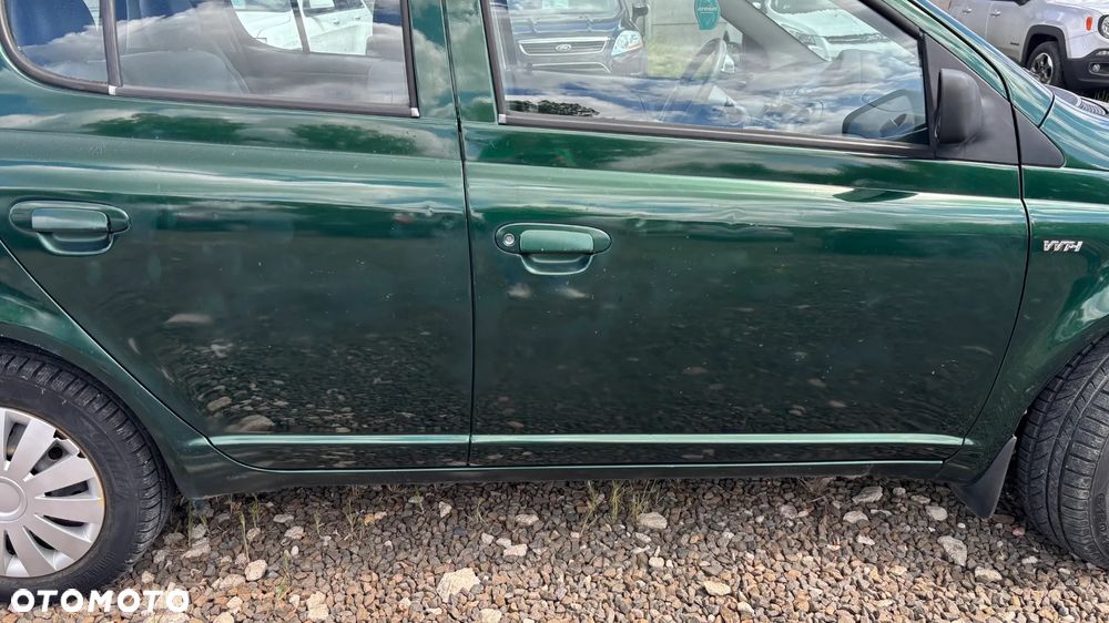 Toyota Yaris 1.0 Luna - 29