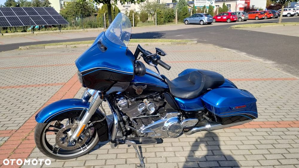 Harley-Davidson CVO Street Glide - 15
