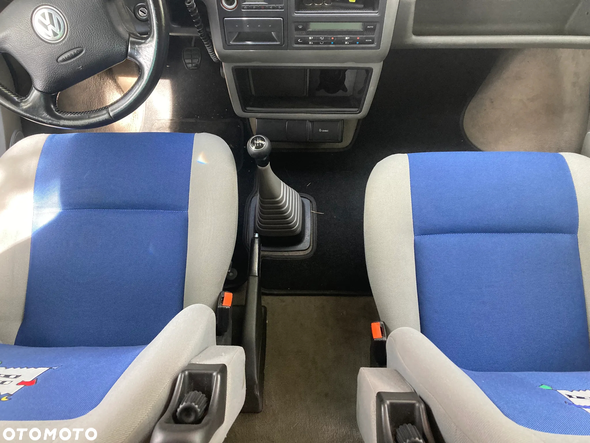 Volkswagen Multivan TDI - 36