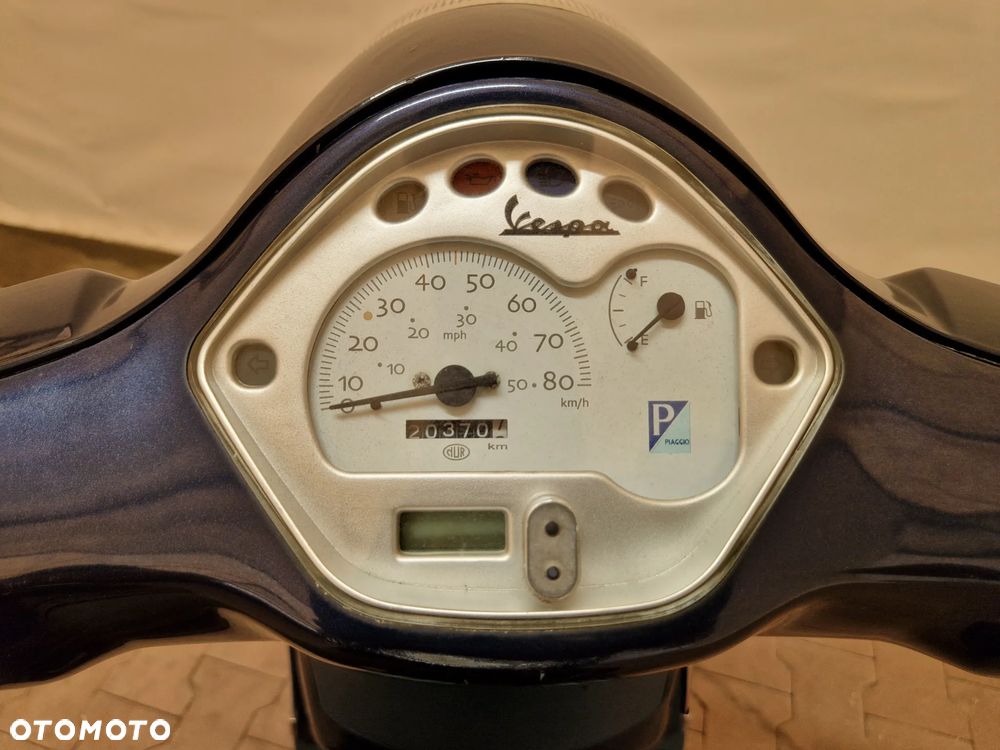 Piaggio Vespa - 7