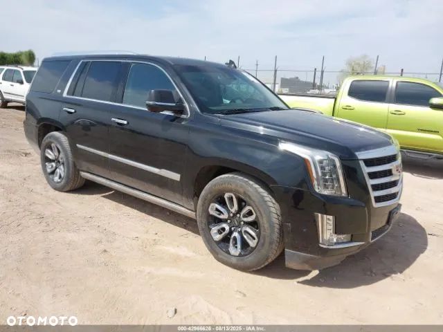Cadillac Escalade 6.2 V8 AWD AT Platinum - 2