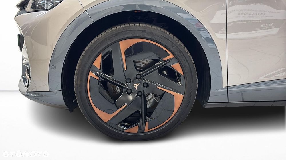 Cupra Tavascan 82kWh 4Drive VZ - 29