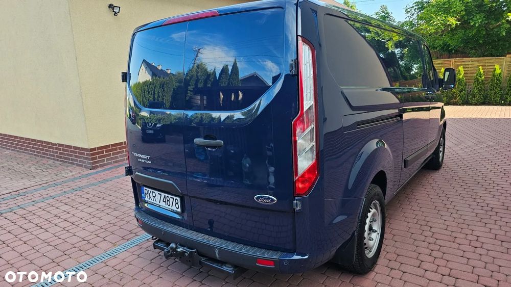 Ford Transit Custom - 13