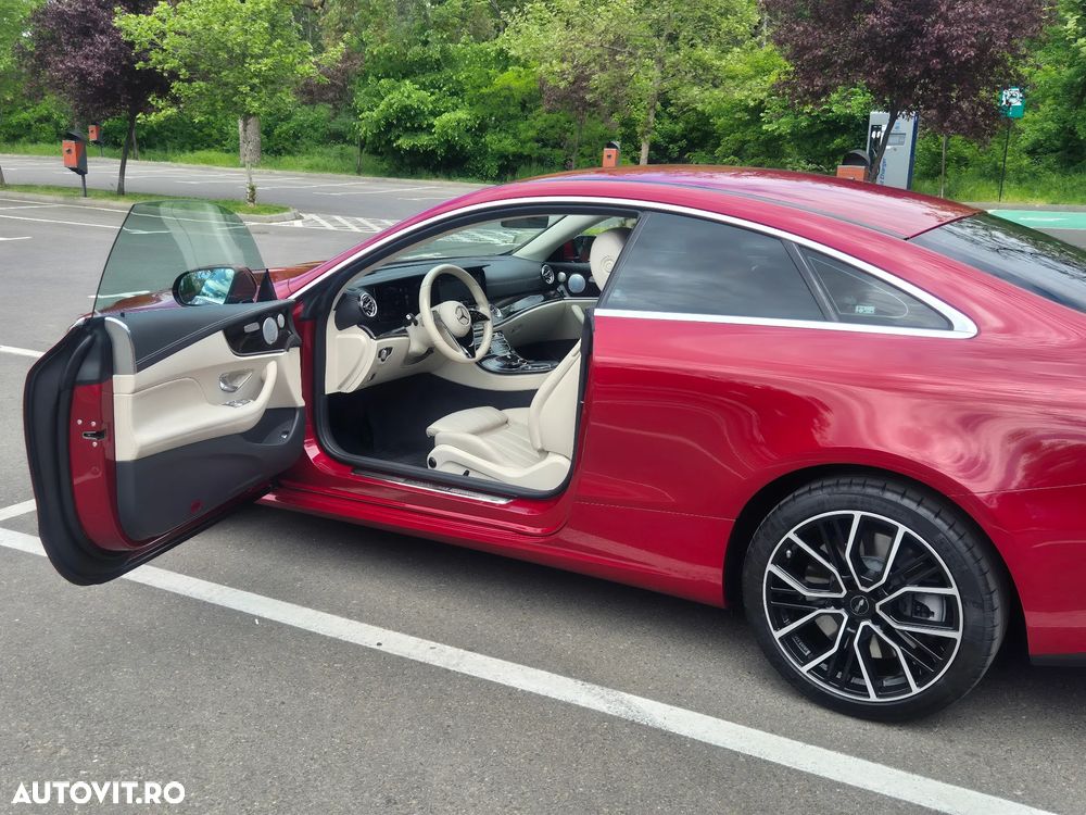 Mercedes-Benz E - 12